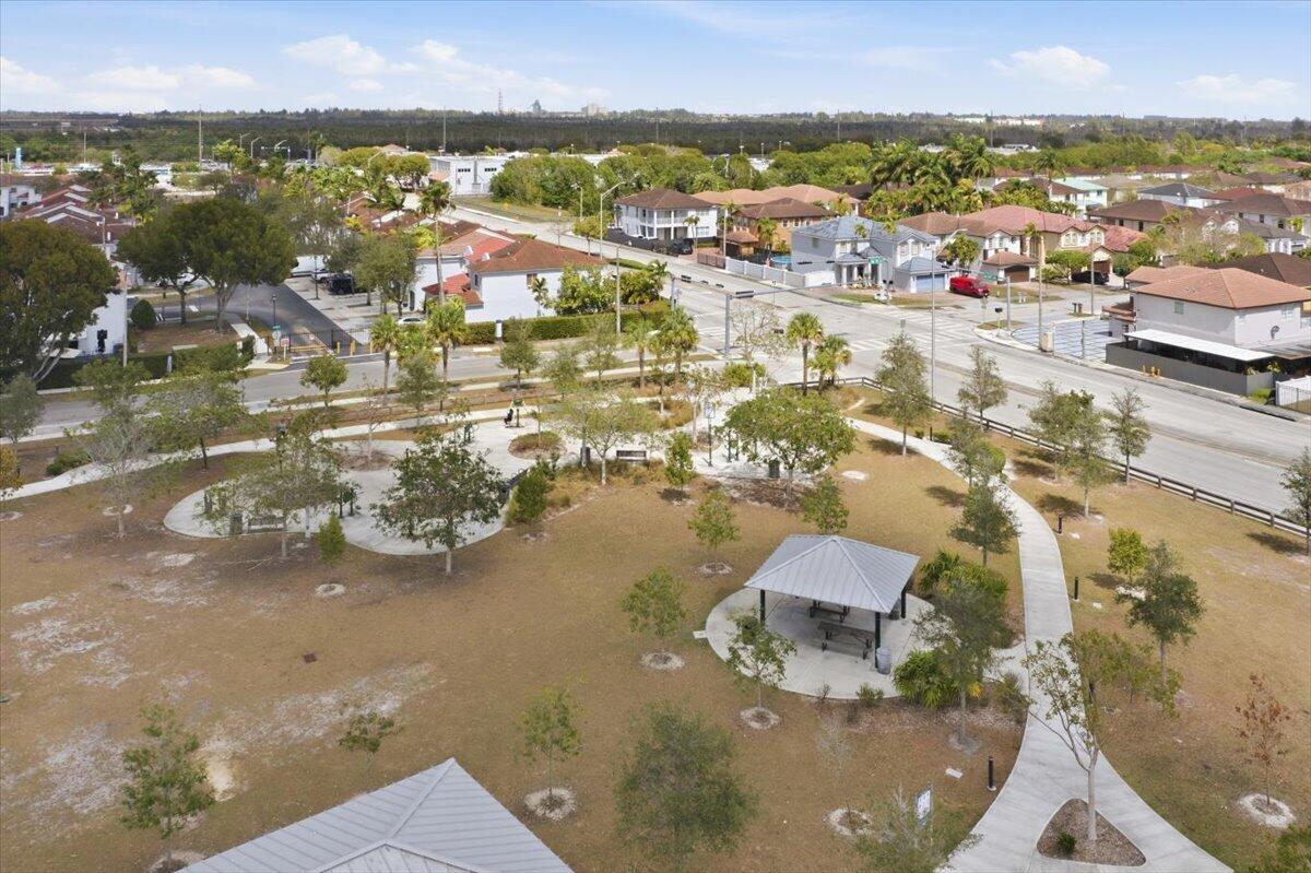 GRAND LAKES PHASE II - Residential