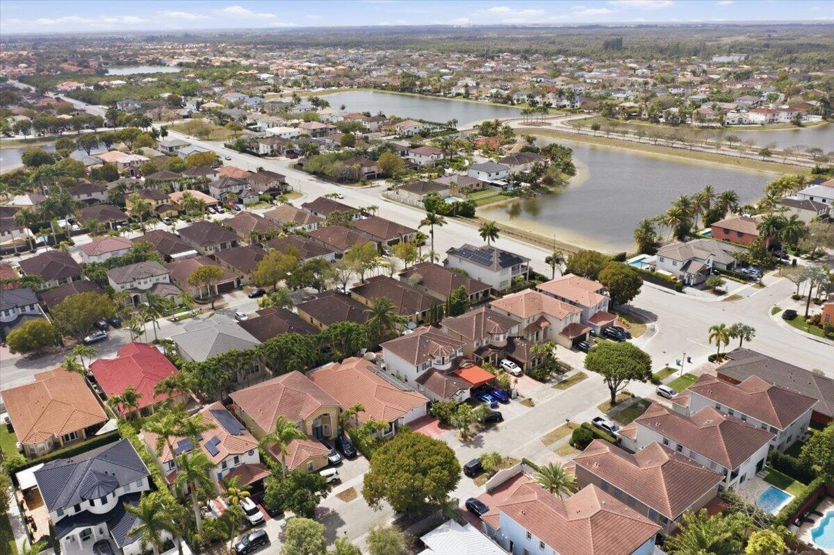 GRAND LAKES PHASE II - Residential