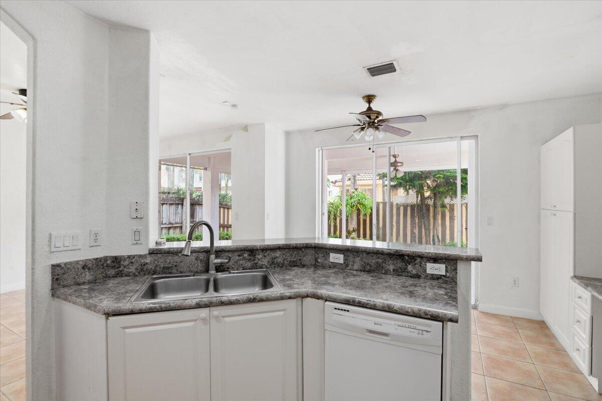 GRAND LAKES PHASE II - Residential