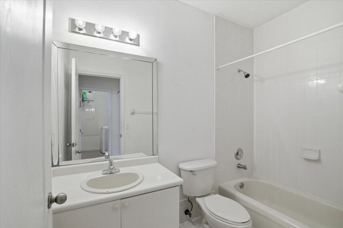 GRAND LAKES PHASE II - Residential