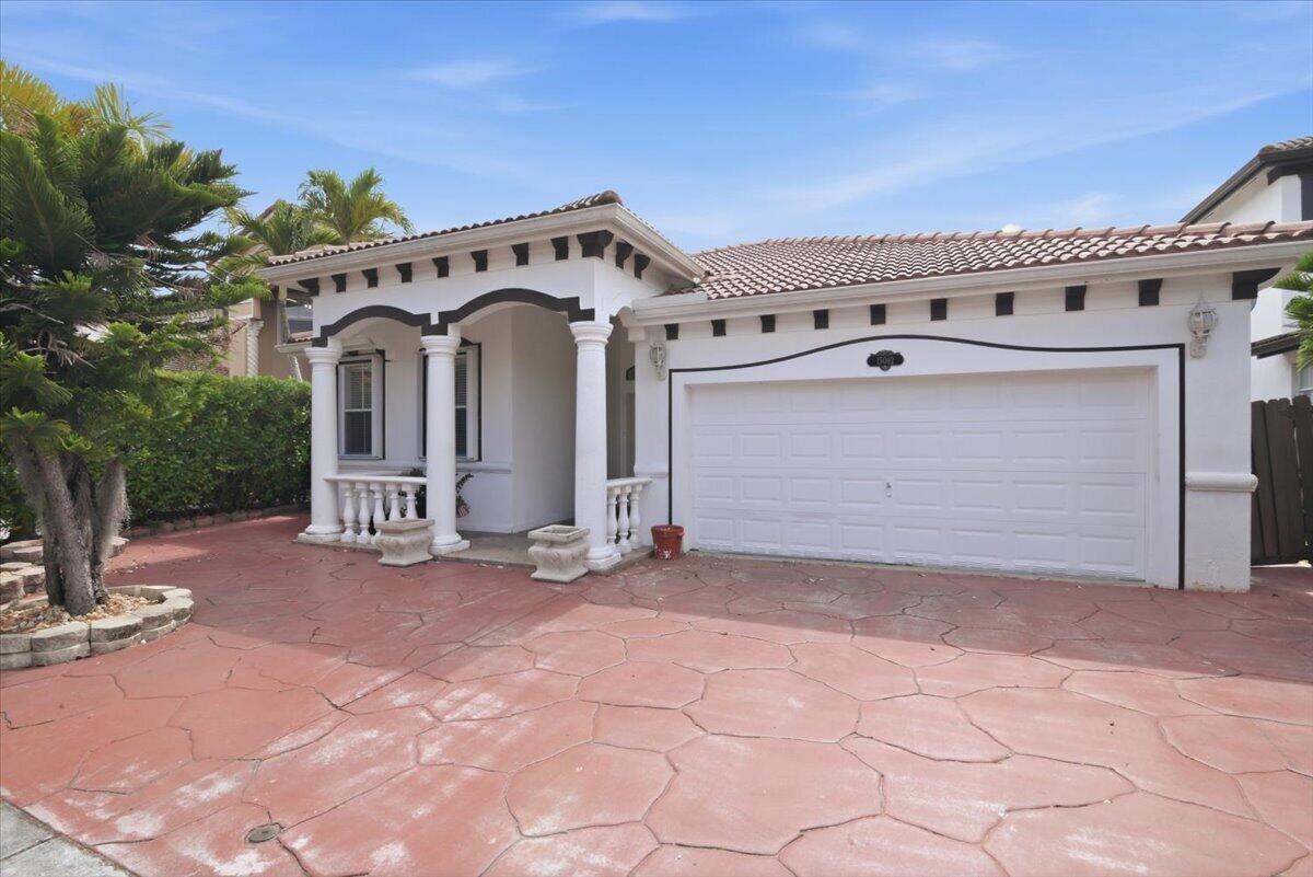 GRAND LAKES PHASE II - Residential