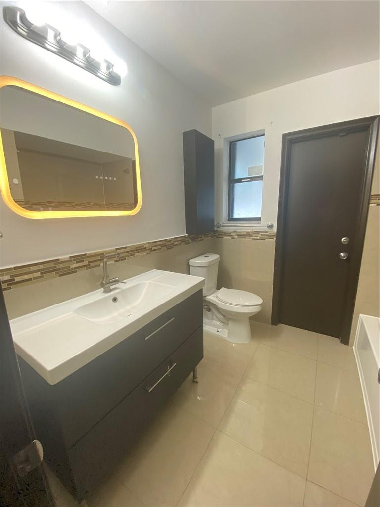 Emerald Hills Sec 3 83-27 - Residential