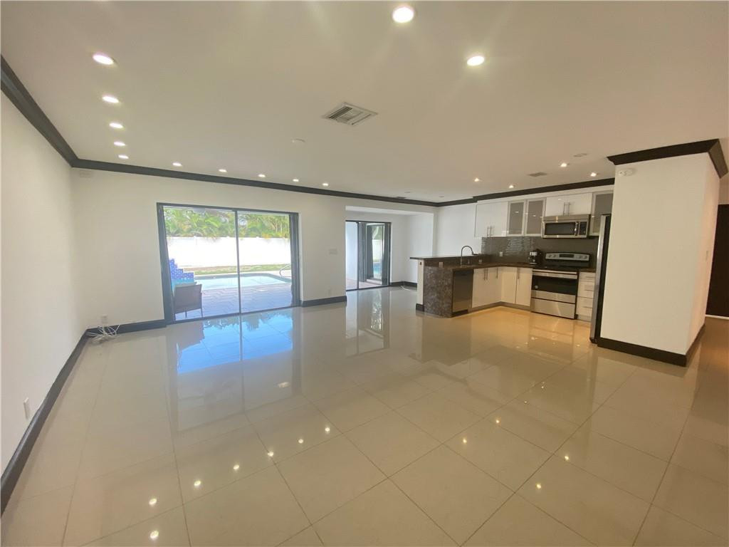 Emerald Hills Sec 3 83-27 - Residential