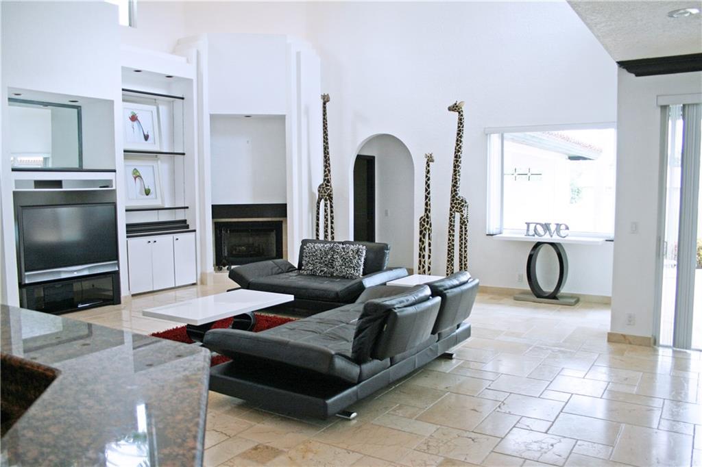 Shady Lane 103-4 B - Residential