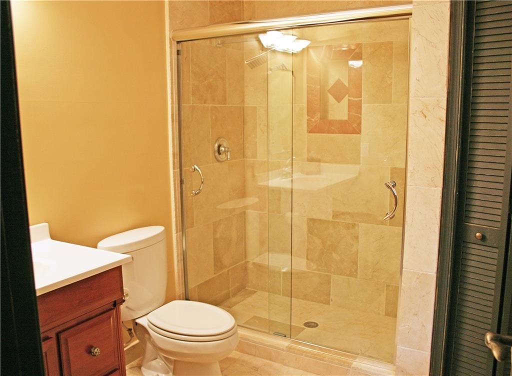 Shady Lane 103-4 B - Residential