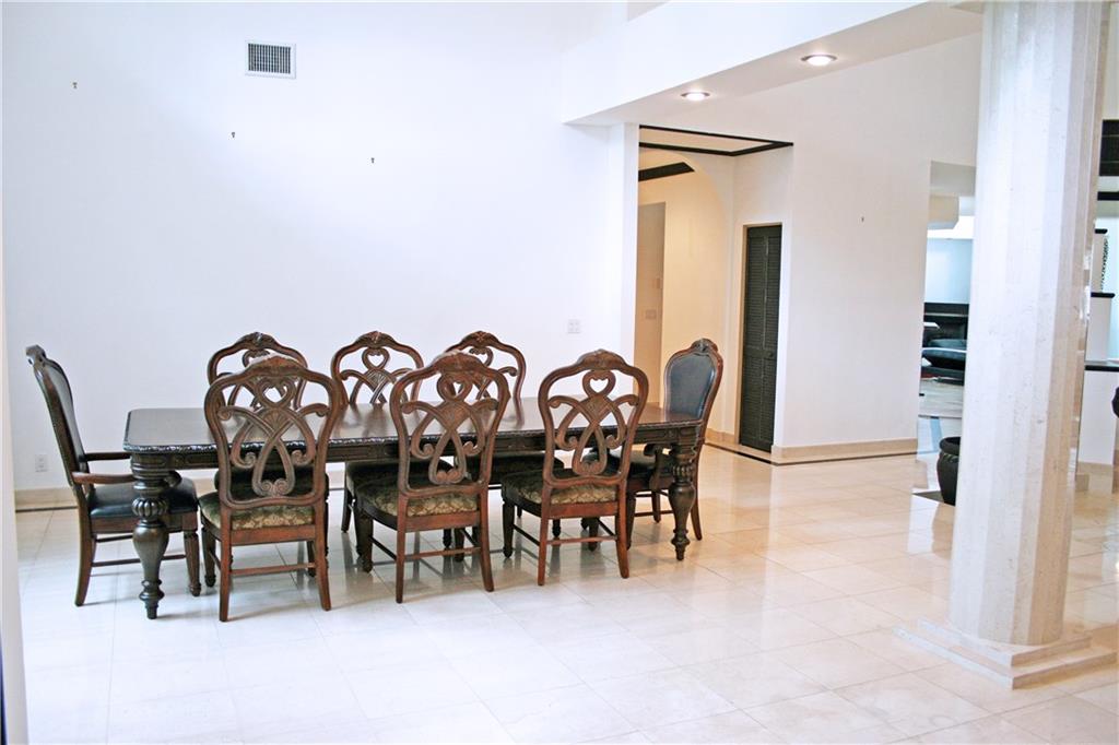 Shady Lane 103-4 B - Residential