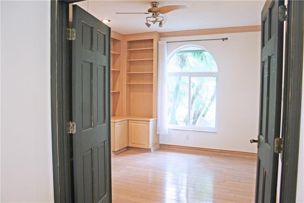 Shady Lane 103-4 B - Residential
