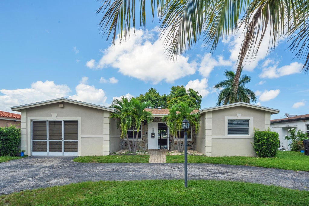 Photo of 4921 NW 39TH Street, Lauderdale Lakes, FL 33319 (MLS # B26062629)