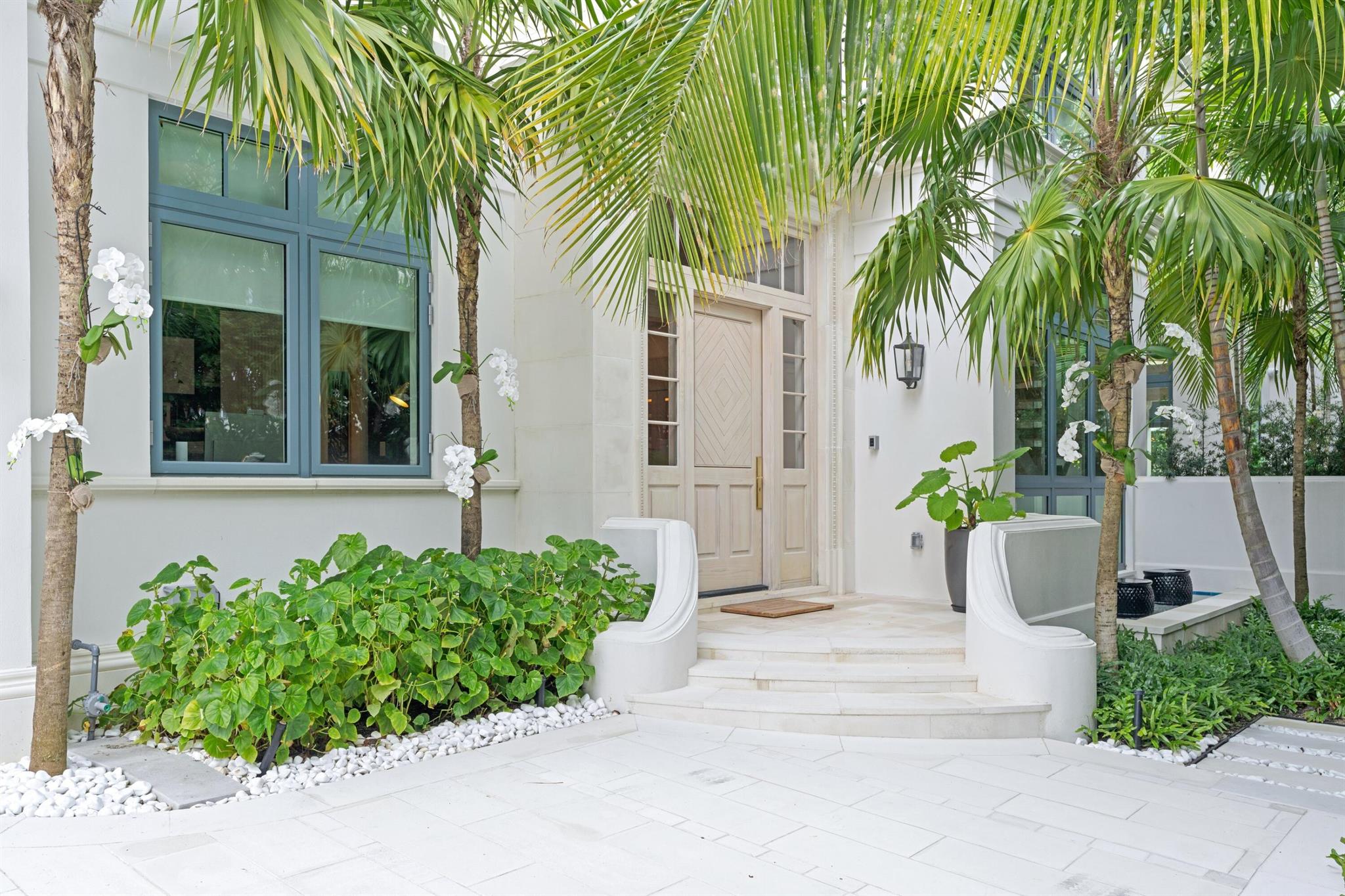220 Brazilian Avenue West Unit