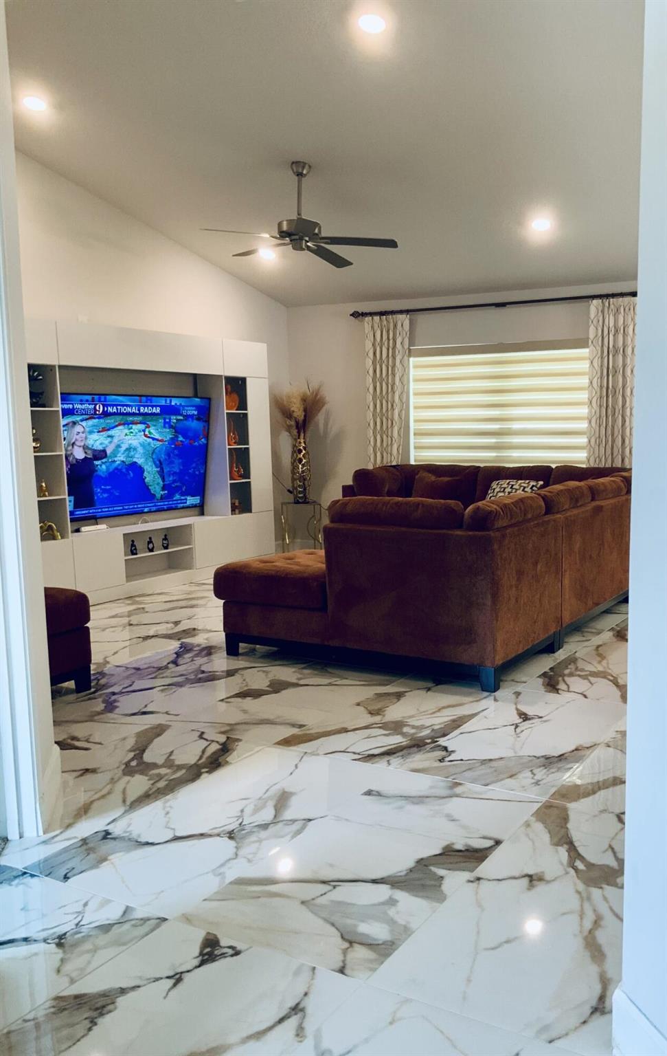 PORT MALABAR UNIT 20 - Residential Lease