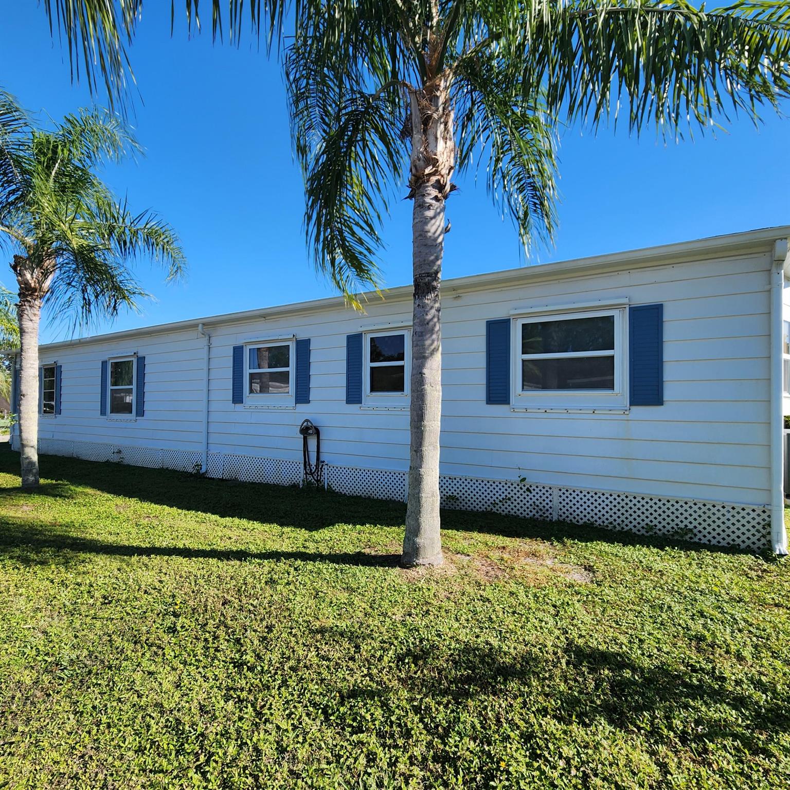 Spanish Lakes Riverfront - Residential