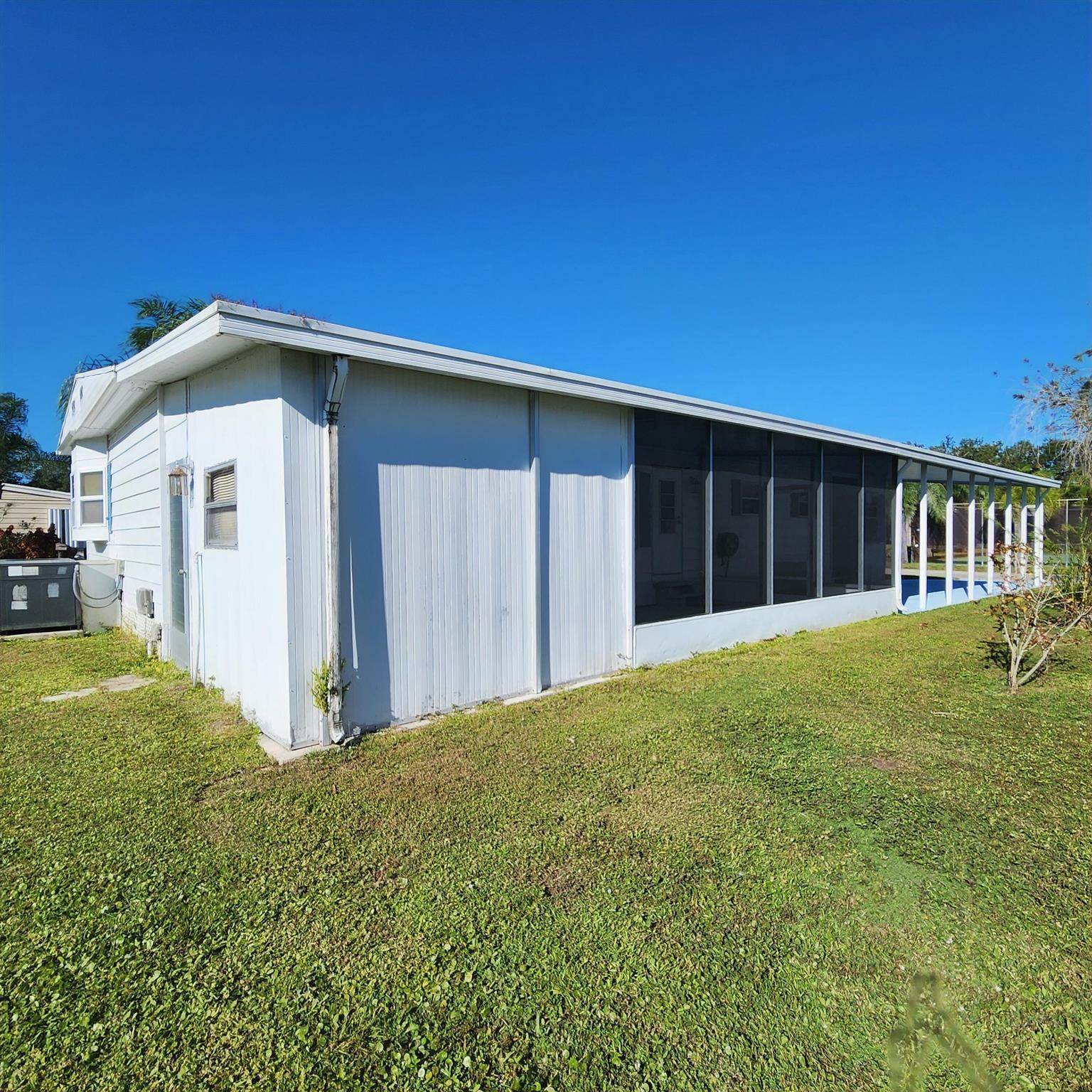 Spanish Lakes Riverfront - Residential