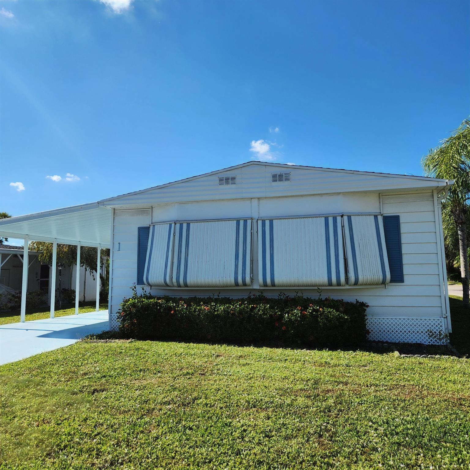 Spanish Lakes Riverfront - Residential