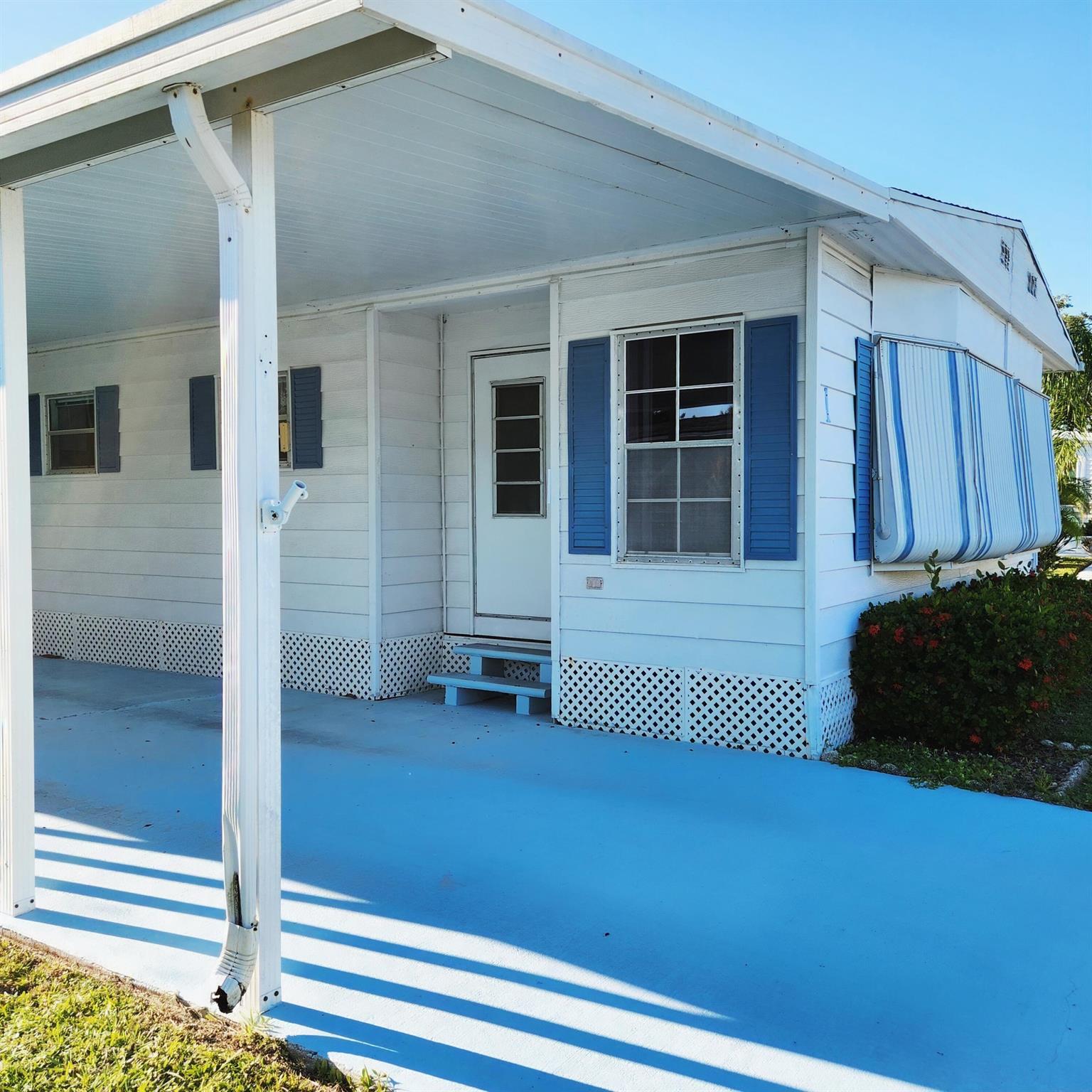 Spanish Lakes Riverfront - Residential