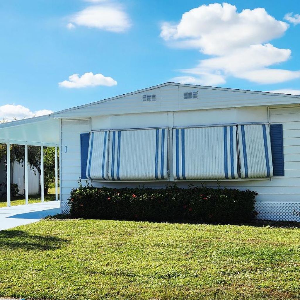 Photo of 1 Santa Maria Court, Port Saint Lucie, FL 34952 (MLS # R11141196)