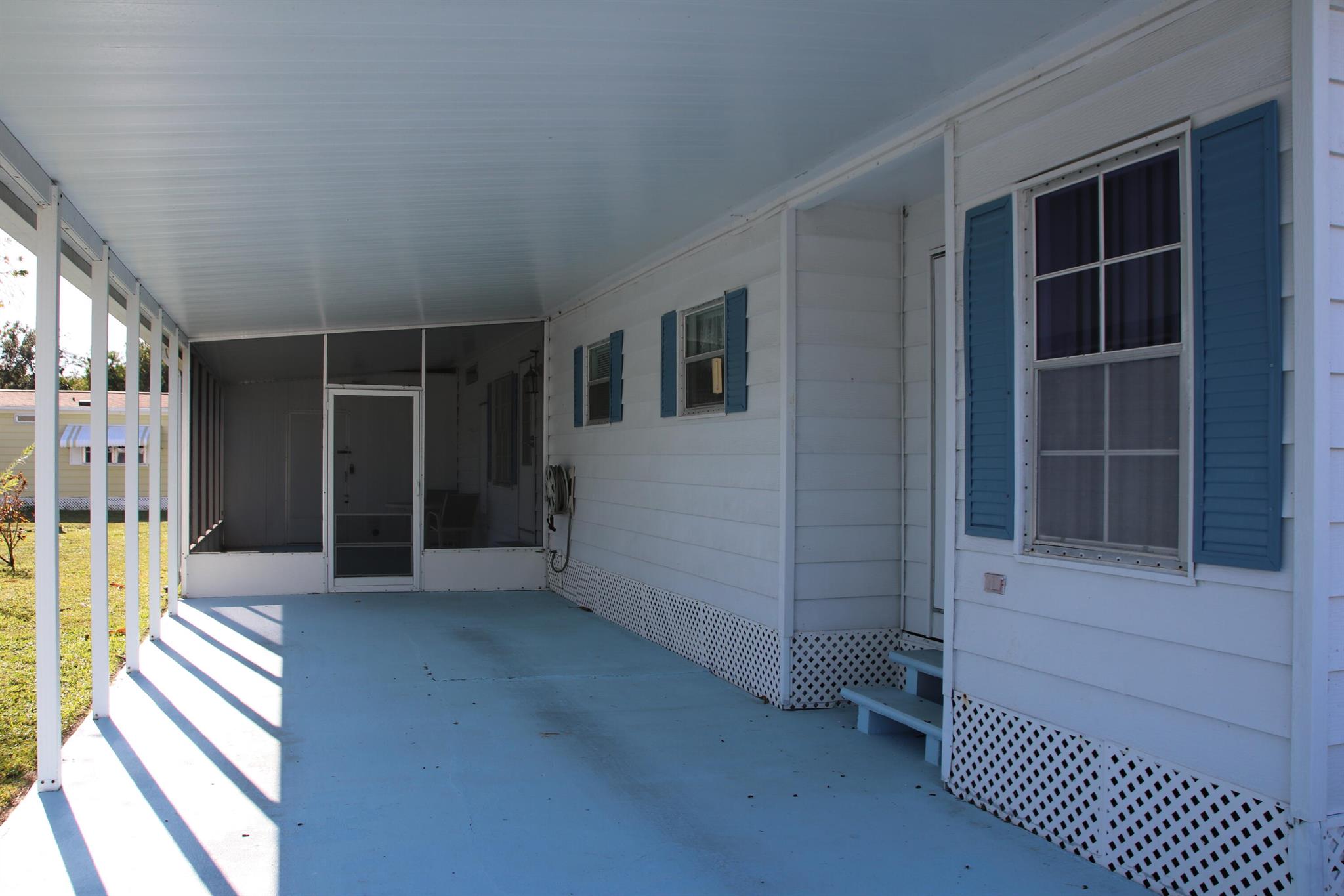 Spanish Lakes Riverfront - Residential