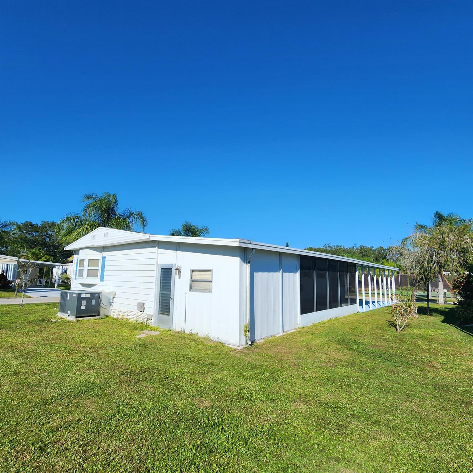 Spanish Lakes Riverfront - Residential