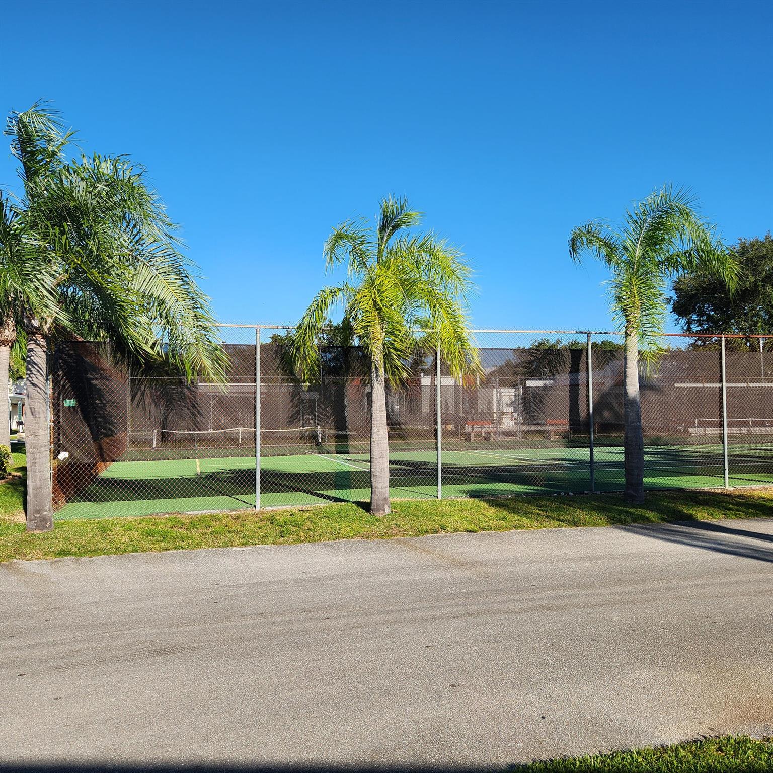 Spanish Lakes Riverfront - Residential