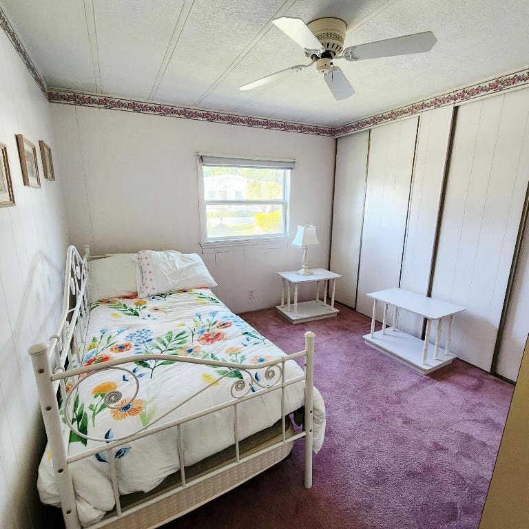 Spanish Lakes Riverfront - Residential