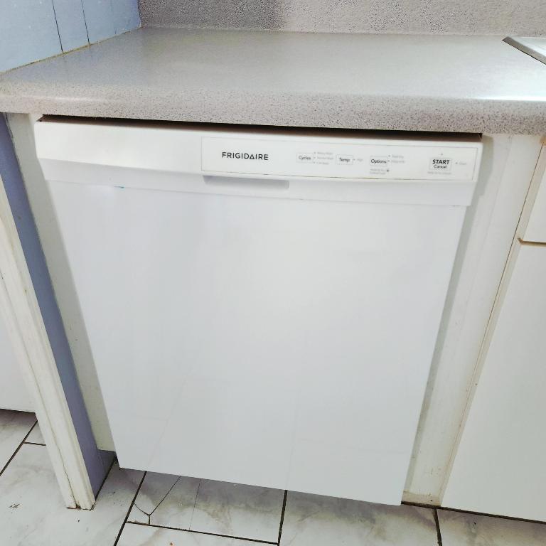 Spanish Lakes Riverfront - Residential