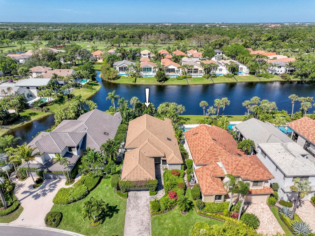 Photo of 13299 Deauville Drive, Palm Beach Gardens, FL 33410 (MLS # R10970900)