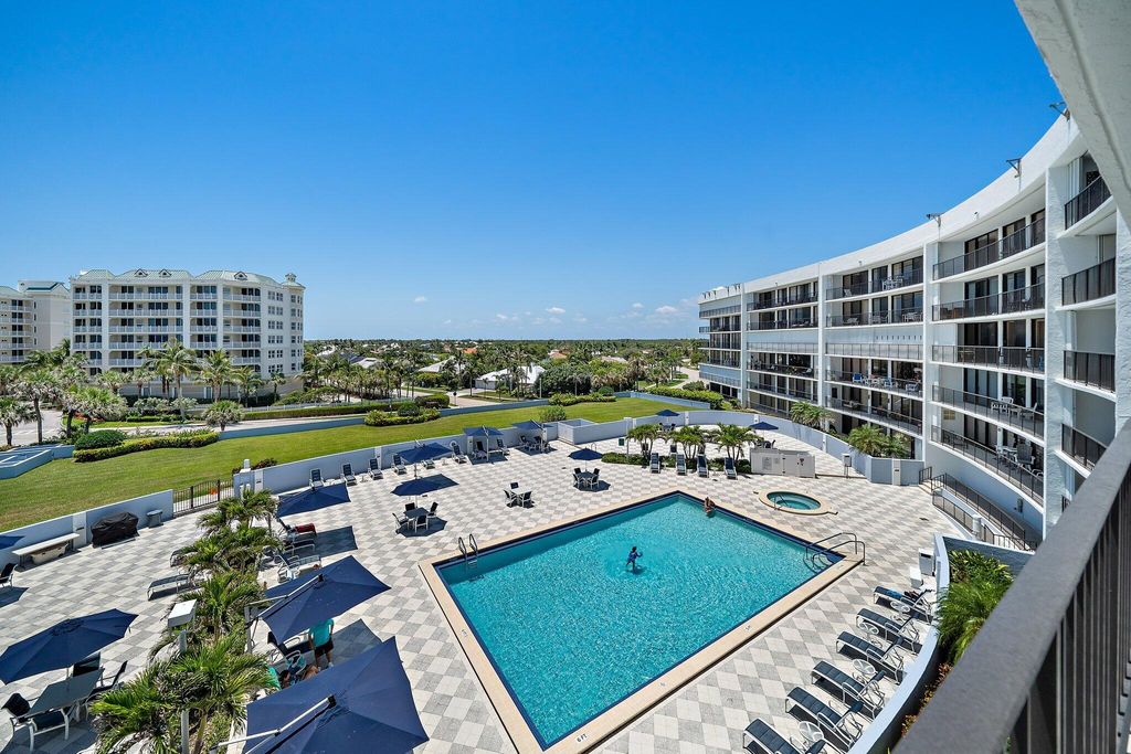 Photo of 1300 S Highway A1a #621, Jupiter, FL 33477 (MLS # R10806017)