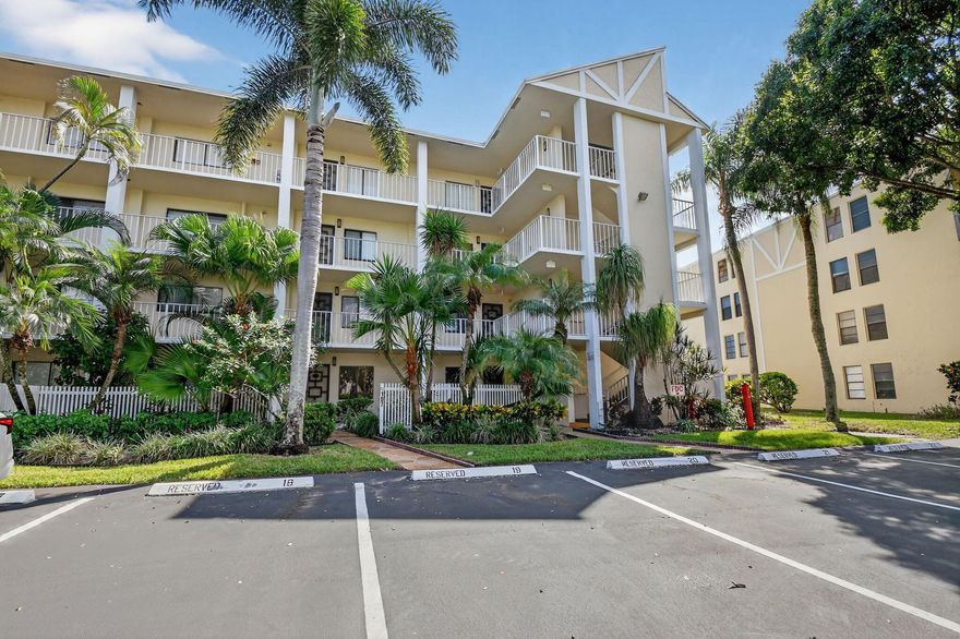 Light, bright, and beautifully renovated, this corner condo offers expansive, wide lake views from its southern-exposure screened patio, perfect for enjoying the Florida sunshine all day long. Every detail has been thoughtfully updated, making this home truly move-in ready.Enjoy brand-new everything: impact glass windows and doors, a new A/C system, new water heater, and a stunning contemporary kitchen featuring taupe high-gloss cabinetry, quartz countertops, a stone backsplash, and brand-new stainless steel appliances.The spacious primary suite is a peaceful retreat with two walk-in closets, a cozy sitting area, and a private bath showcasing porcelain wall tile, a large niche, frameless glass shower doors, and a quartz vanity.
