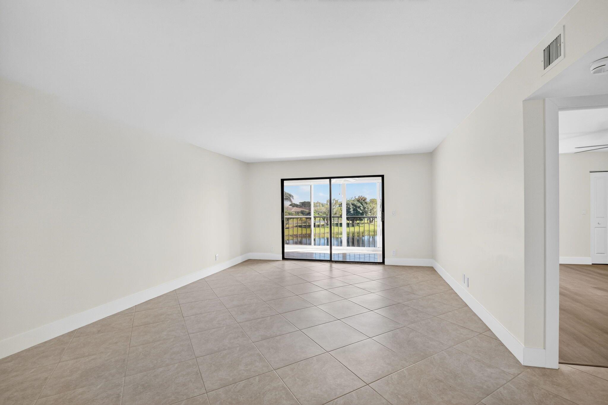 HUNTINGTON LAKES SEC FIVE - Residential