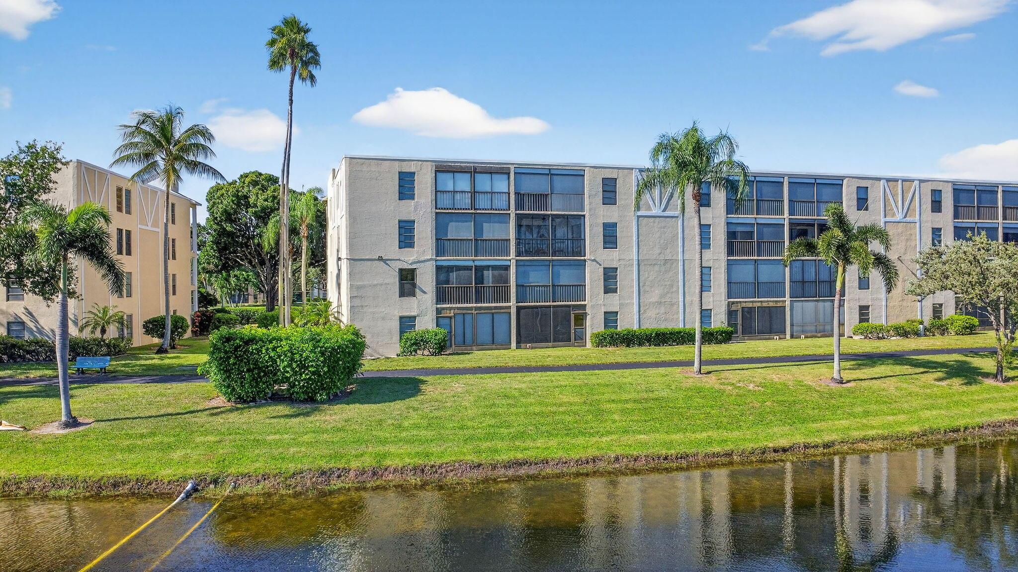 HUNTINGTON LAKES SEC FIVE - Residential