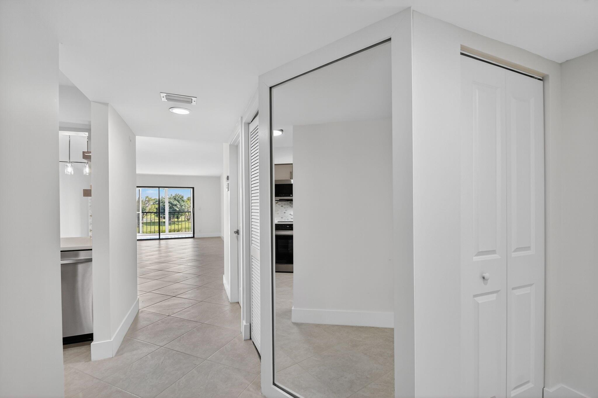 HUNTINGTON LAKES SEC FIVE - Residential