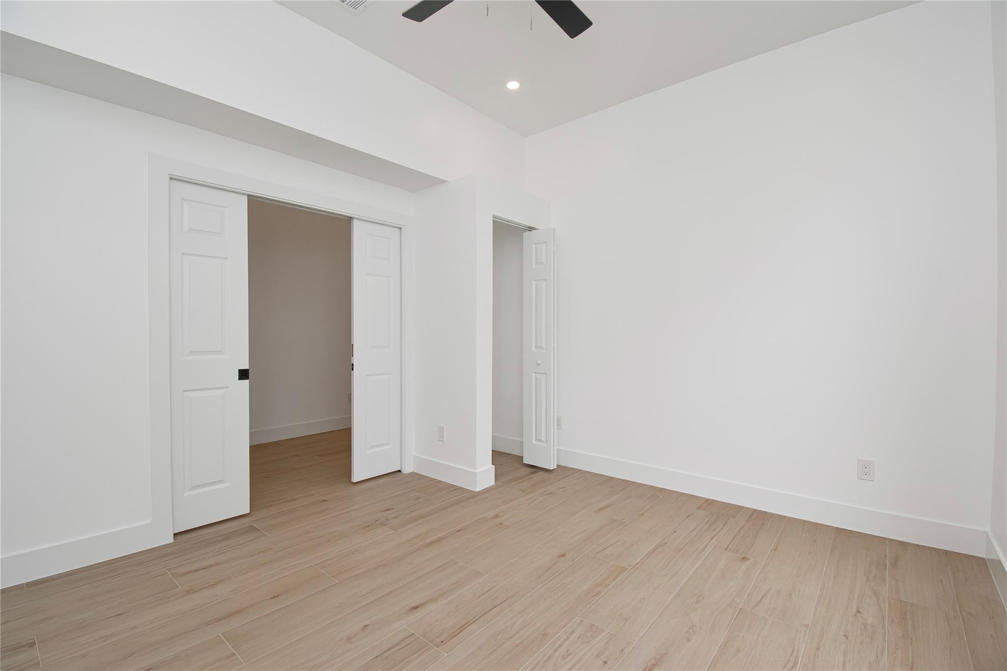 VALENCIA LAKES 1 - Residential