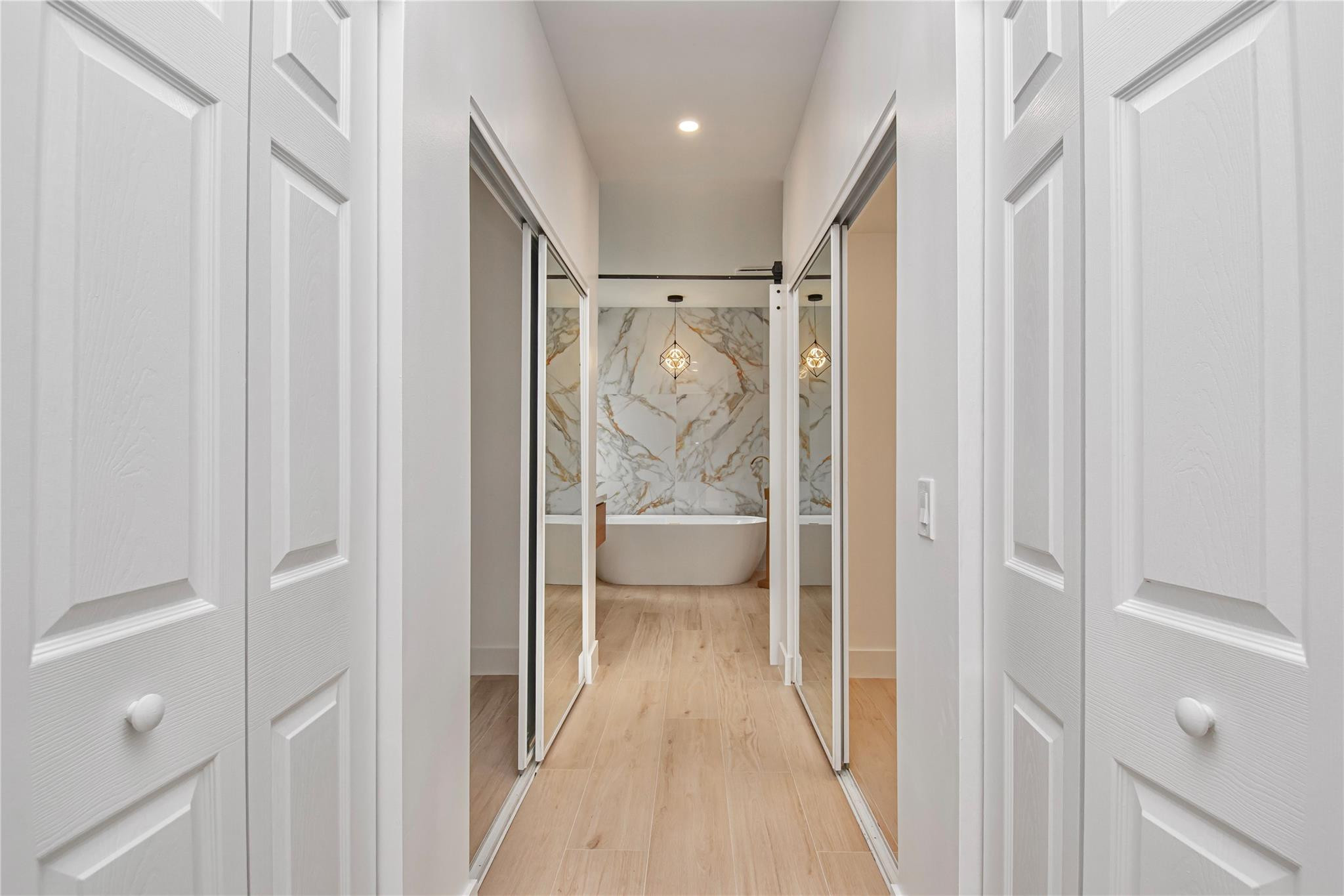 VALENCIA LAKES 1 - Residential