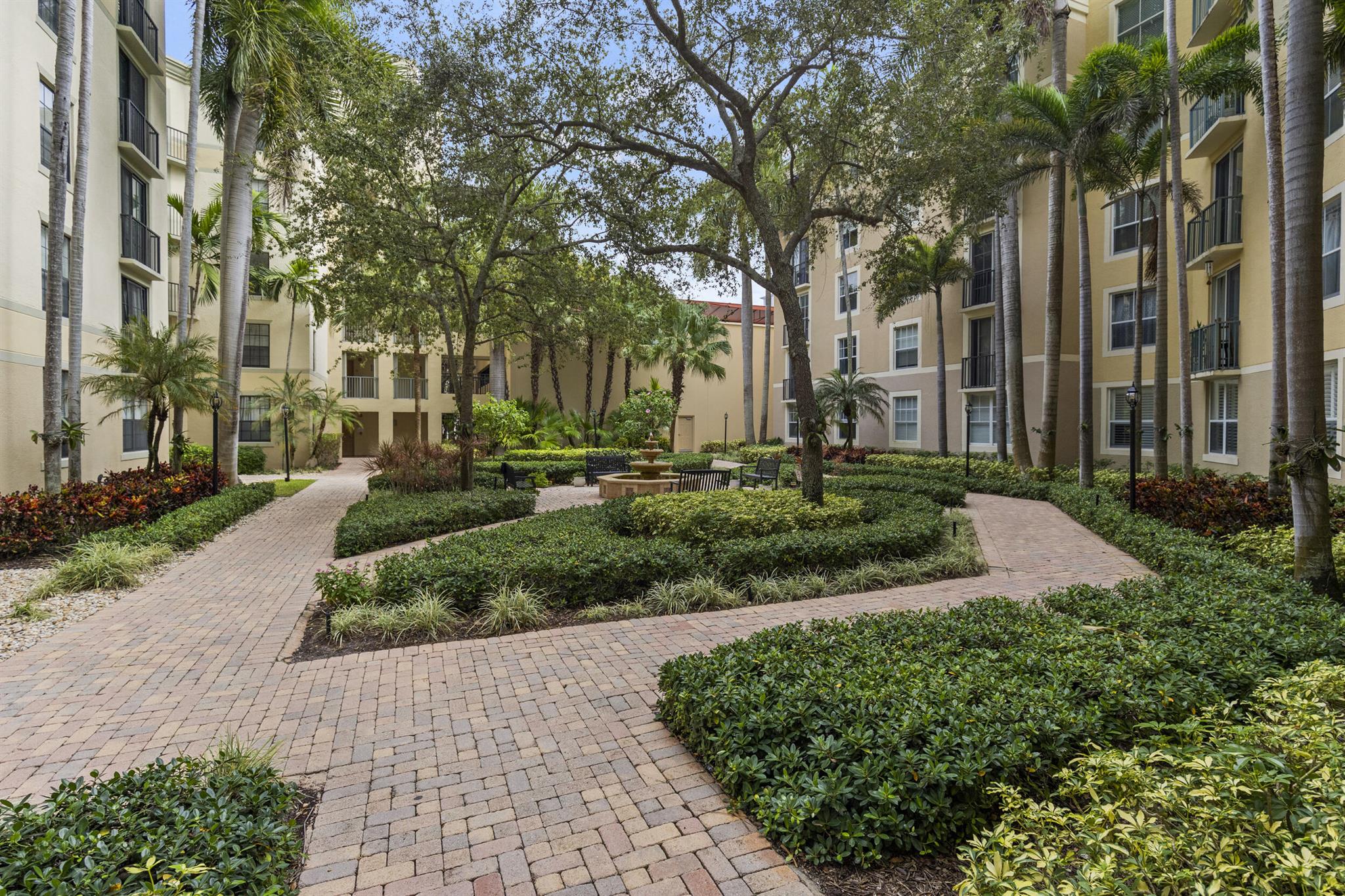 COURTYARDS IN CITYPLACE C - Residential Lease