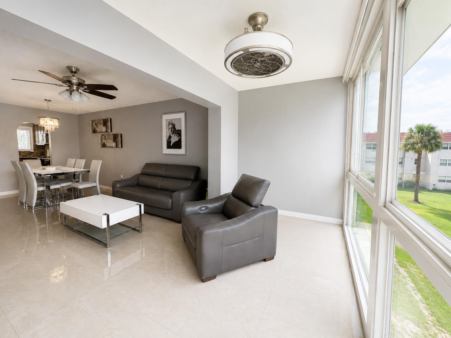 2951 E SUNRISE LAKES 312