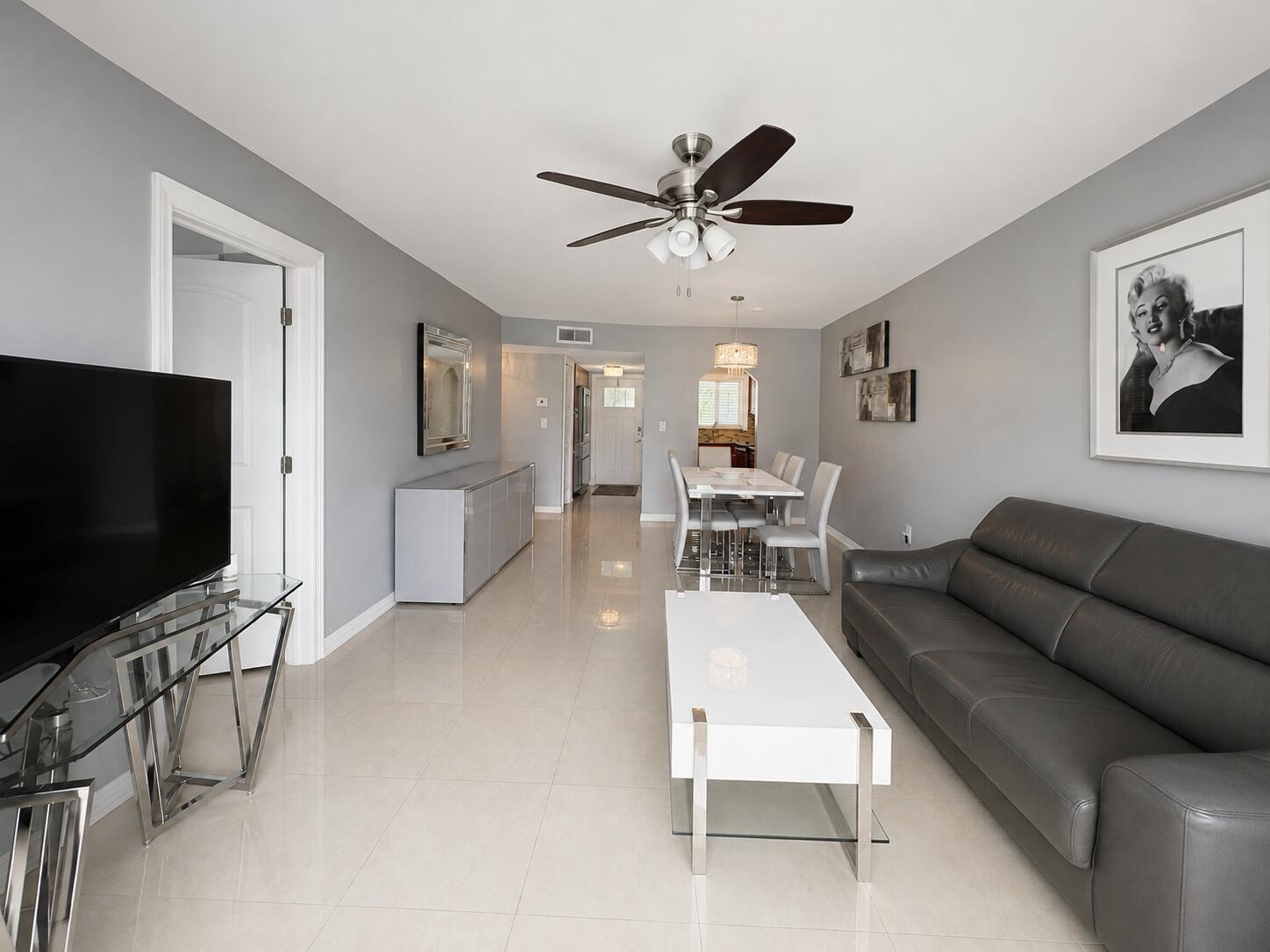 2951 E SUNRISE LAKES 312