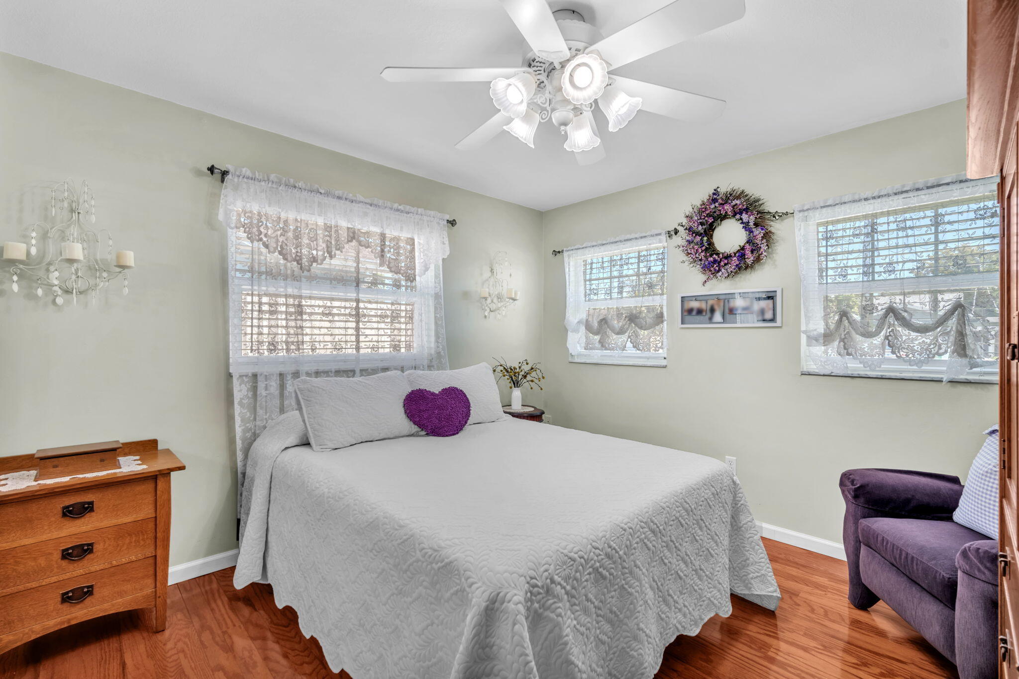 SANDALFOOT COVE SEC 5 - Residential