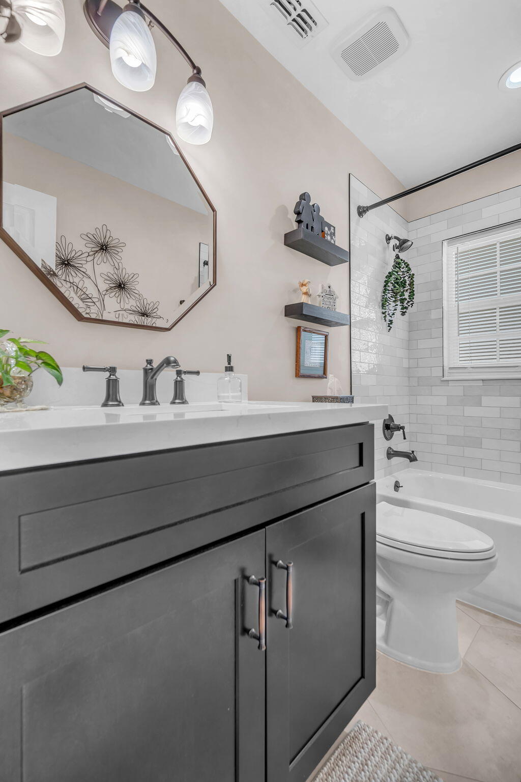 SANDALFOOT COVE SEC 5 - Residential