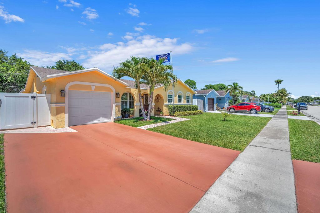 Photo of 9341 SW 1st Place, Boca Raton, FL 33428 (MLS # B26020542)