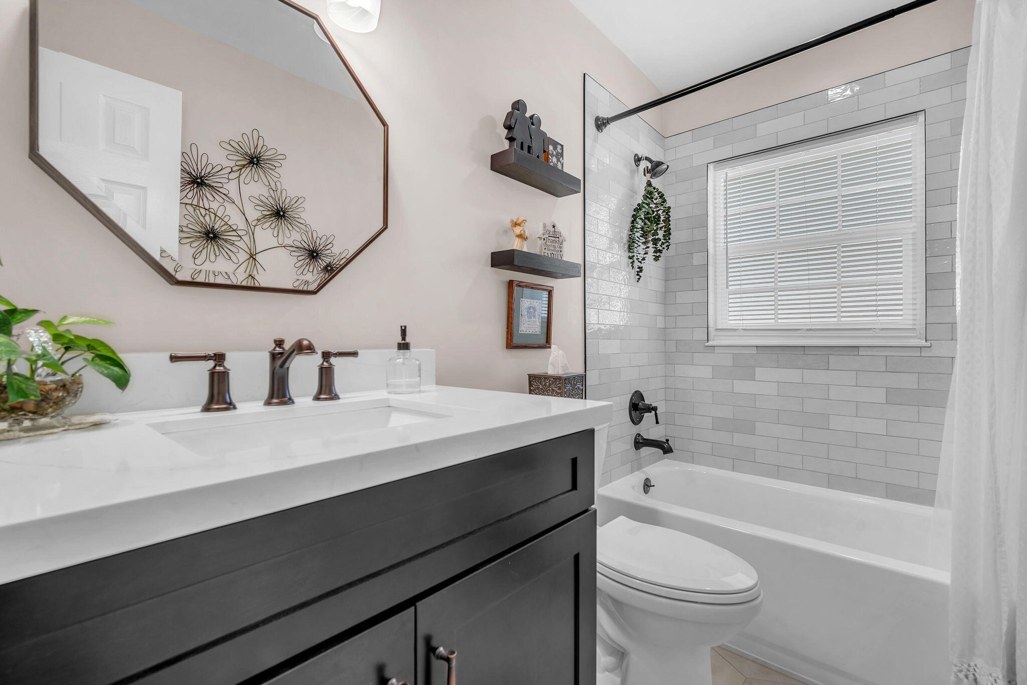 SANDALFOOT COVE SEC 5 - Residential