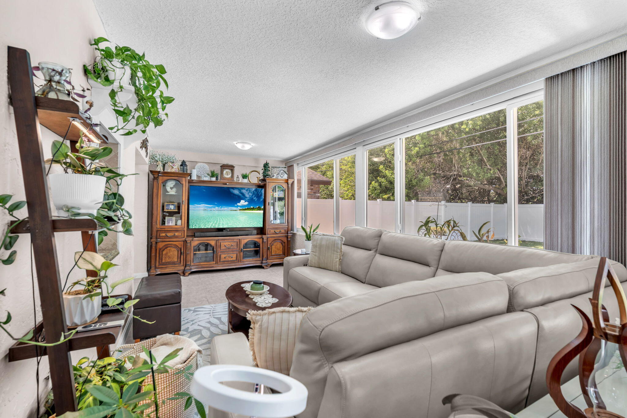 SANDALFOOT COVE SEC 5 - Residential