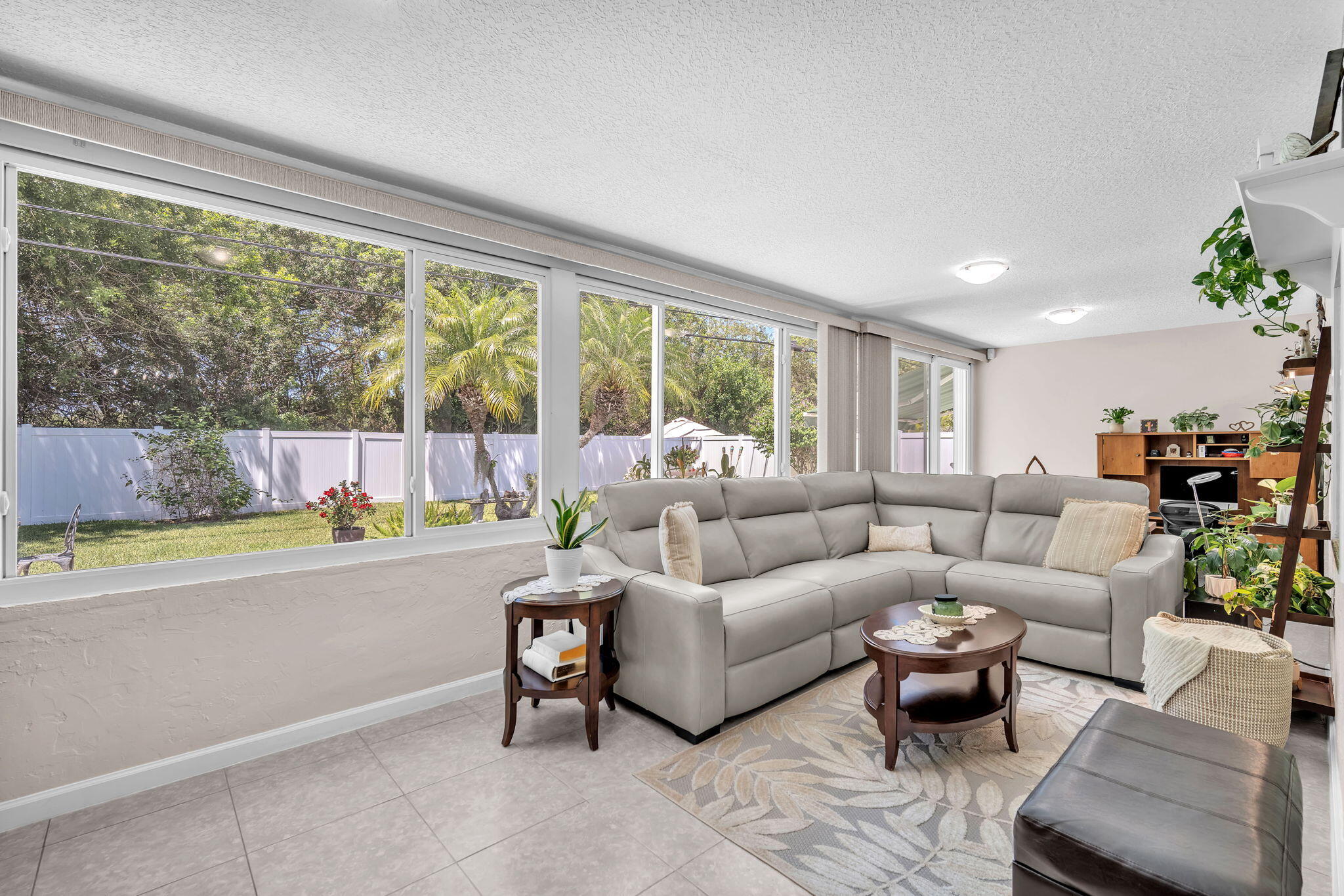 SANDALFOOT COVE SEC 5 - Residential