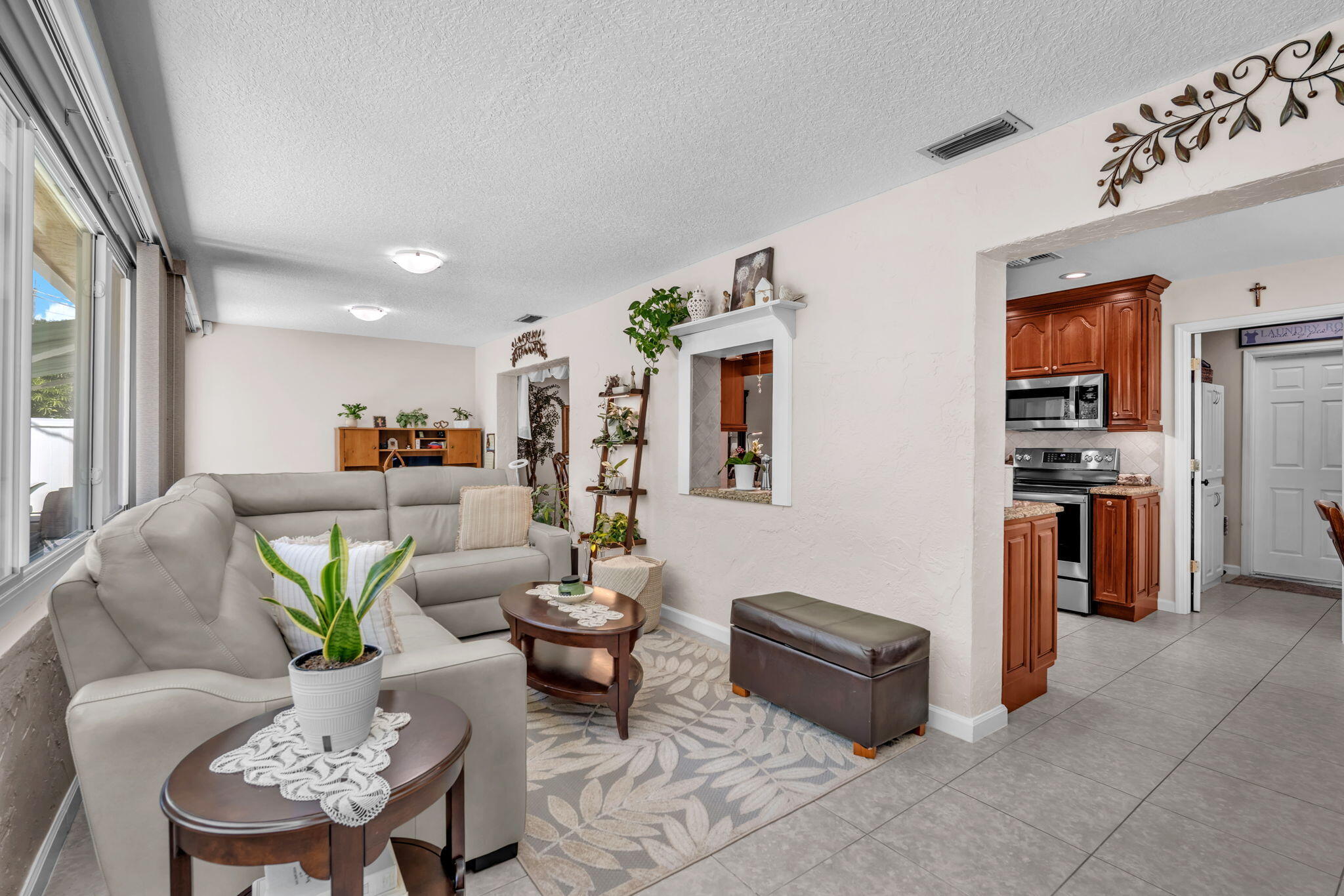 SANDALFOOT COVE SEC 5 - Residential