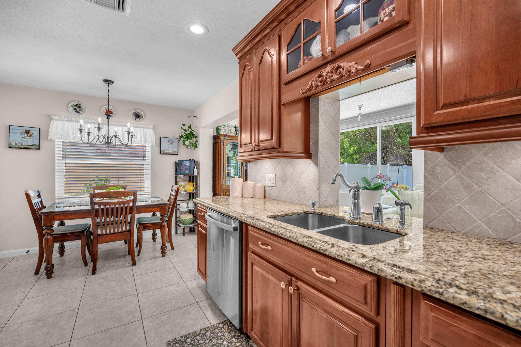 SANDALFOOT COVE SEC 5 - Residential