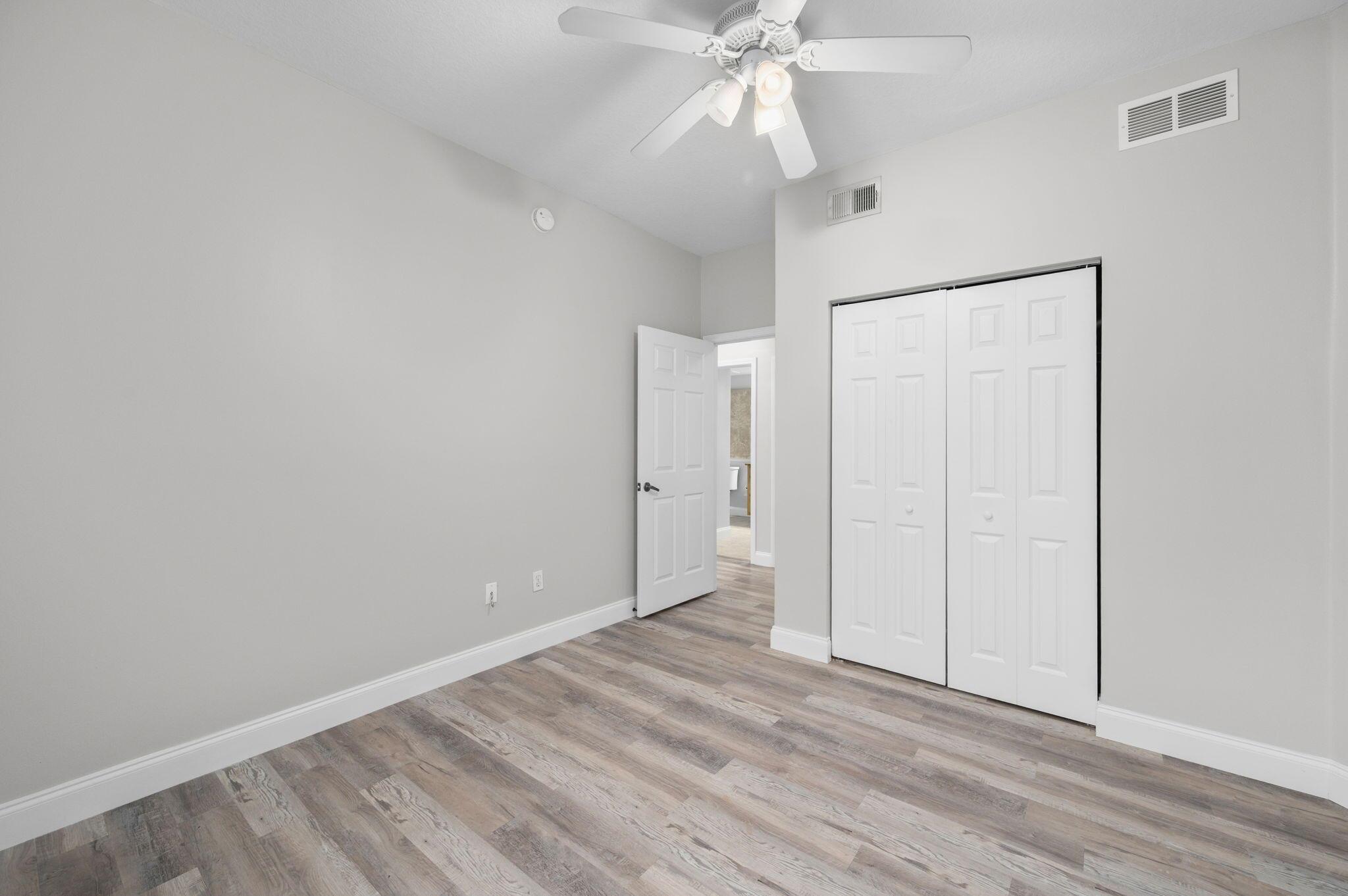 COURTYARDS AT WILLOUGHBY - Residential