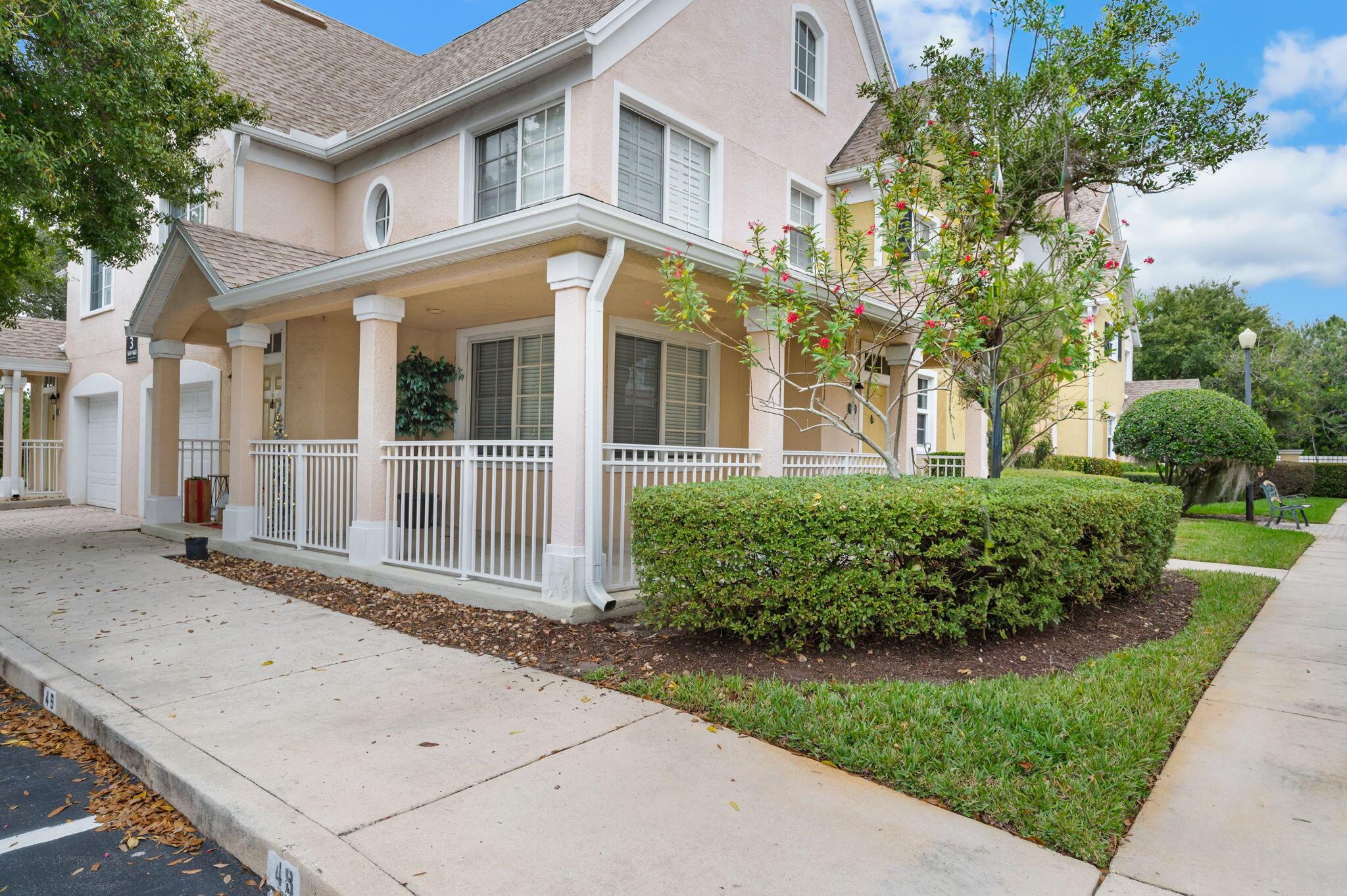 COURTYARDS AT WILLOUGHBY - Residential