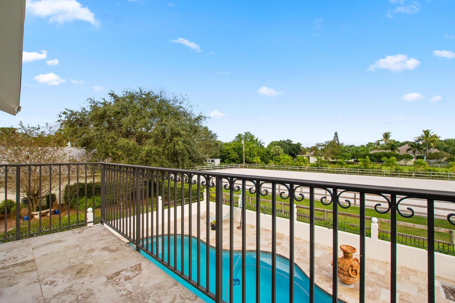 PADDOCK PARK 2 OF WELLING - Residential Lease