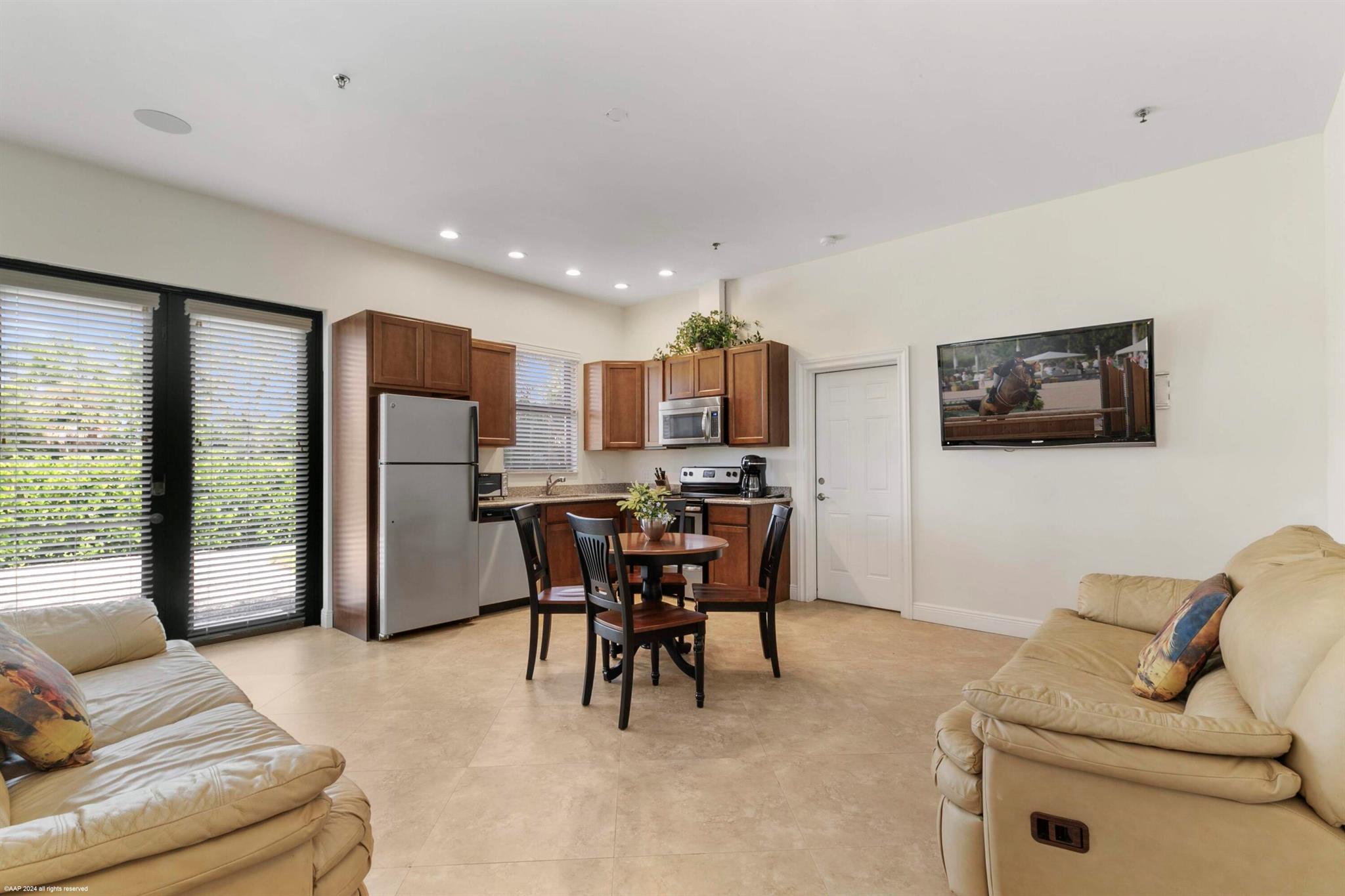 PADDOCK PARK 2 OF WELLING - Residential Lease