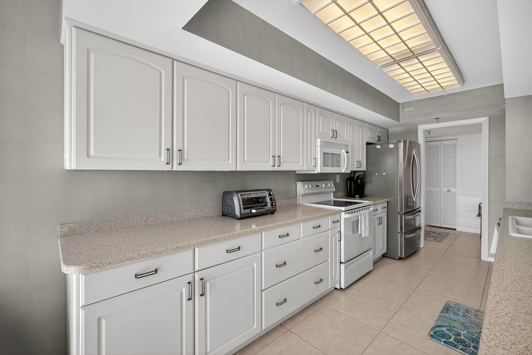 OCEANCREST CONDO APTS - Residential