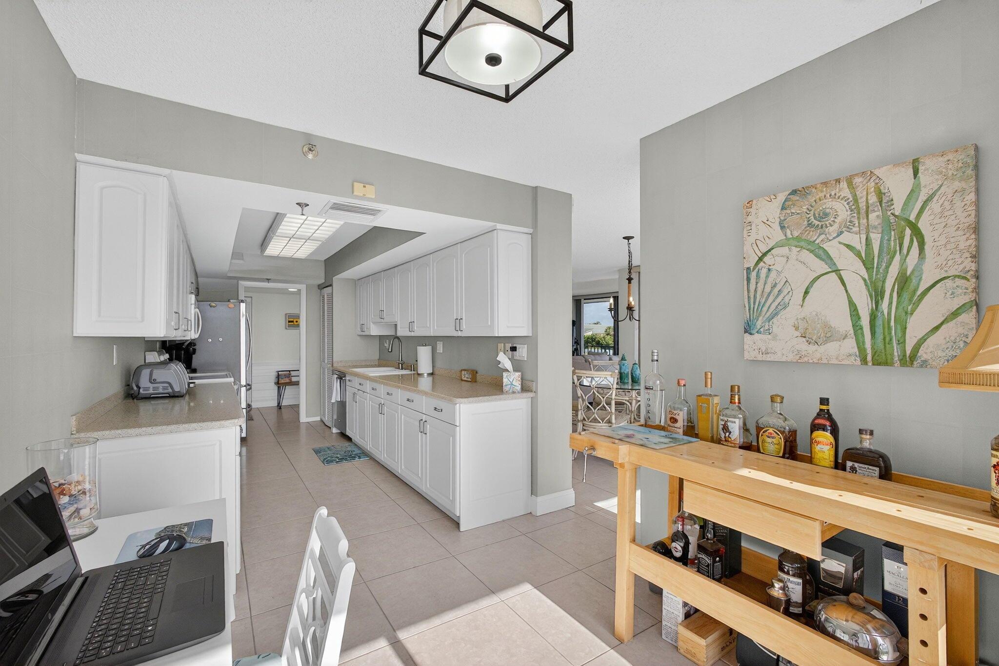 OCEANCREST CONDO APTS - Residential