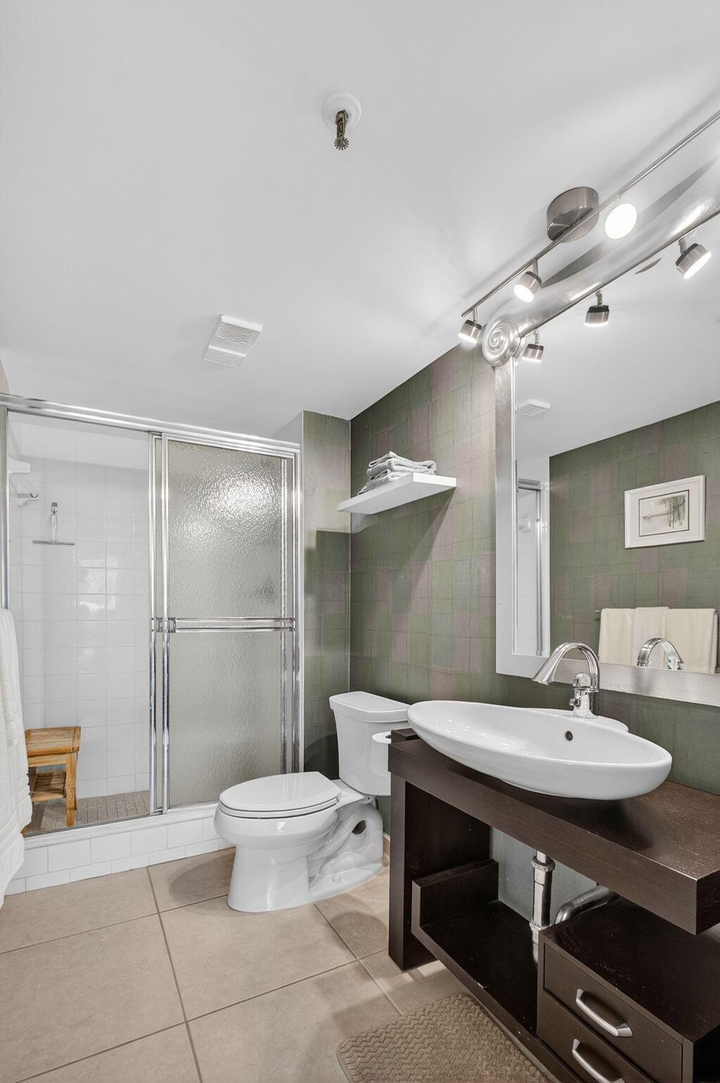 OCEANCREST CONDO APTS - Residential